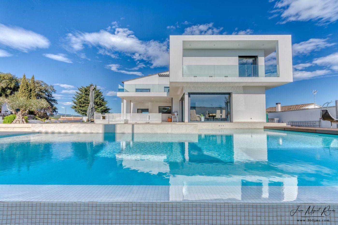 Piscina de Casa o xalet en venda en Avinyonet de Puigventós amb Aire condicionat, Calefacció i Jardí privat