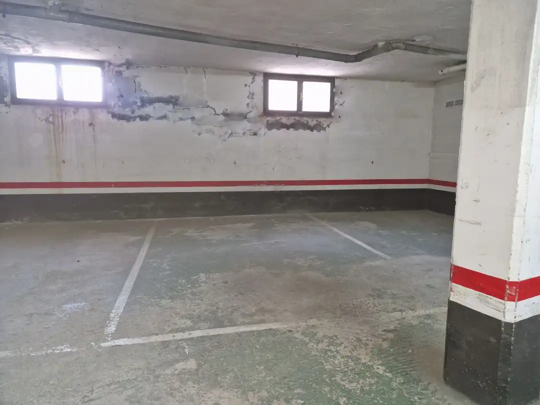 Parcheggio in vendita a Algorta