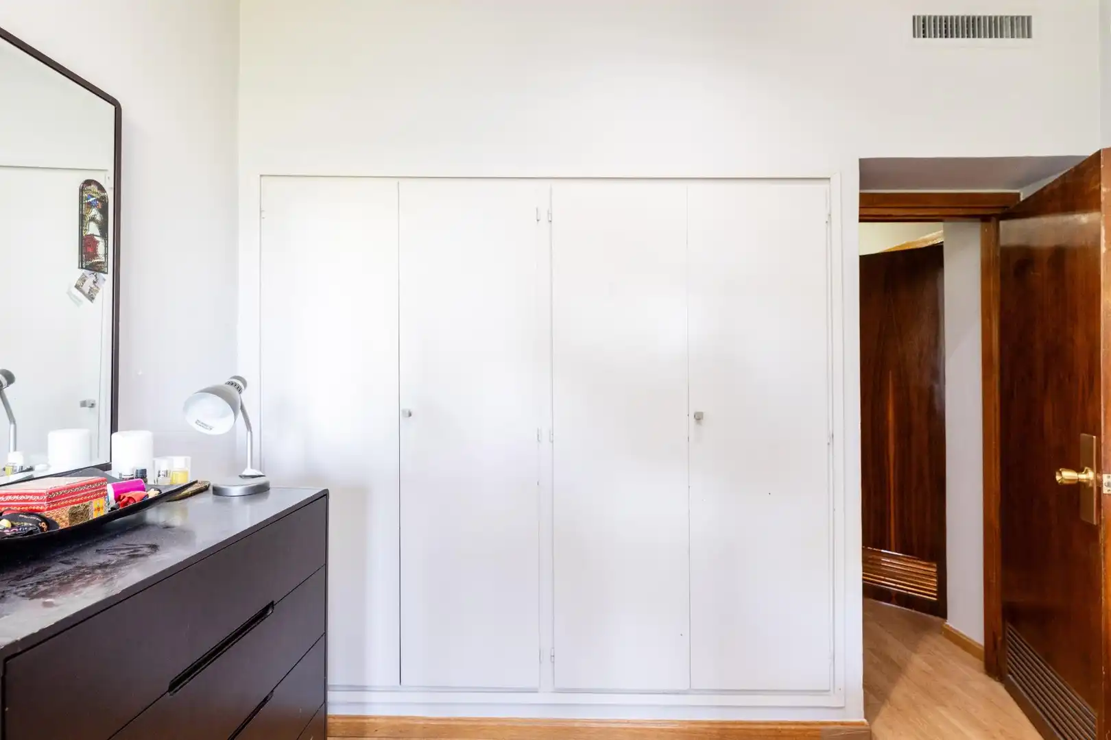 Schlafzimmer von Wohnungen zur Miete in Madrid mit Klimaanlage, Privatgarten und Terrasse