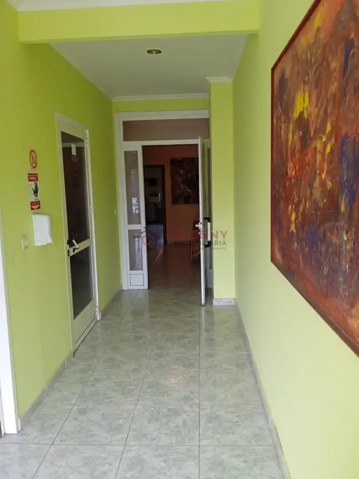 Local comercial en traspaso en San Cibrao das Viñas, imagen 4
