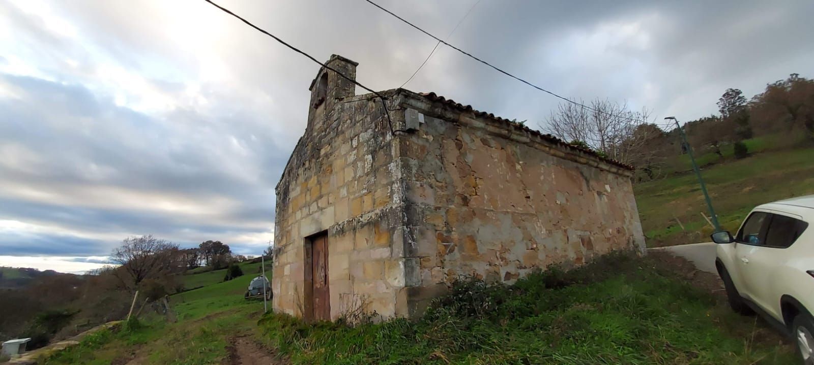 Exterior view of Single-family semi-detached for sale in Castañeda  with Private garden