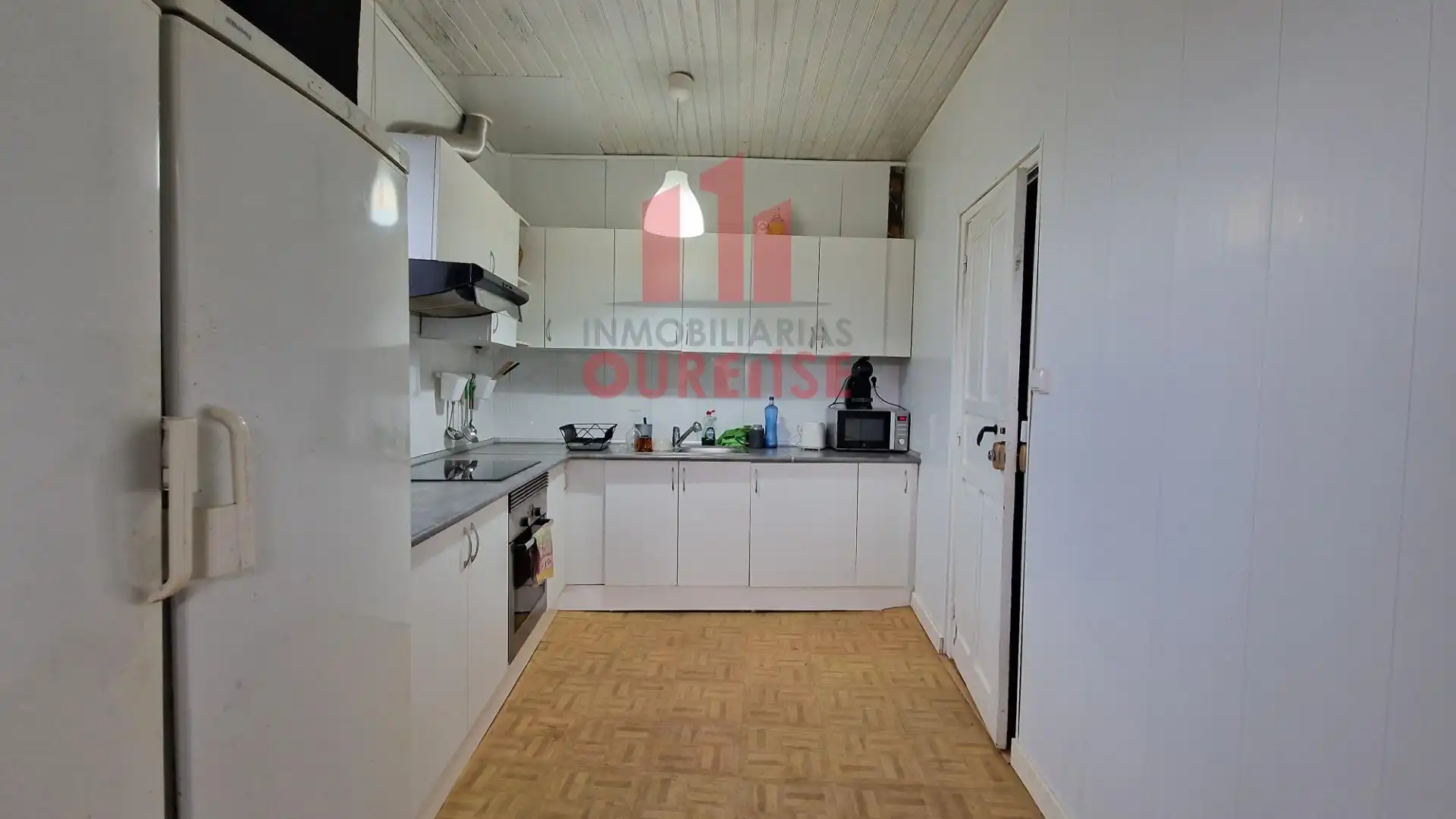 Kitchen of Houses for sale in Toén  with Balcony