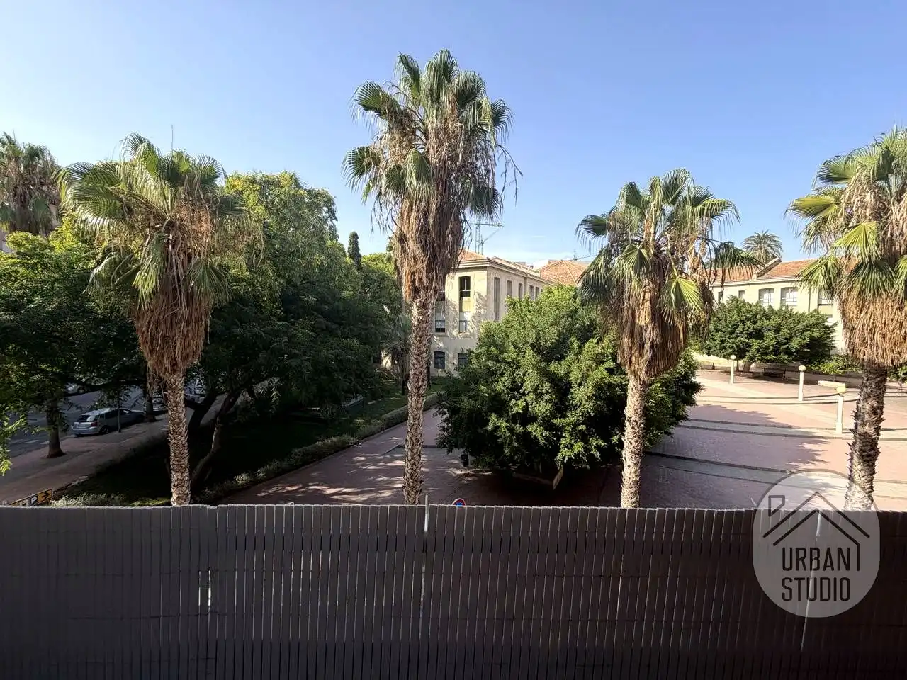 Vista exterior de Pis en venda en Alicante / Alacant amb Terrassa