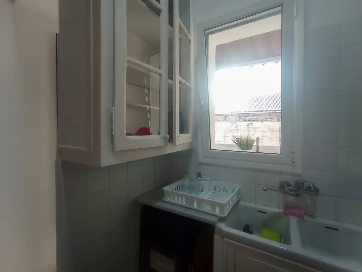 Kitchen of Flat for sale in Barcelona  with Air Conditioner, Balcony and Alarm