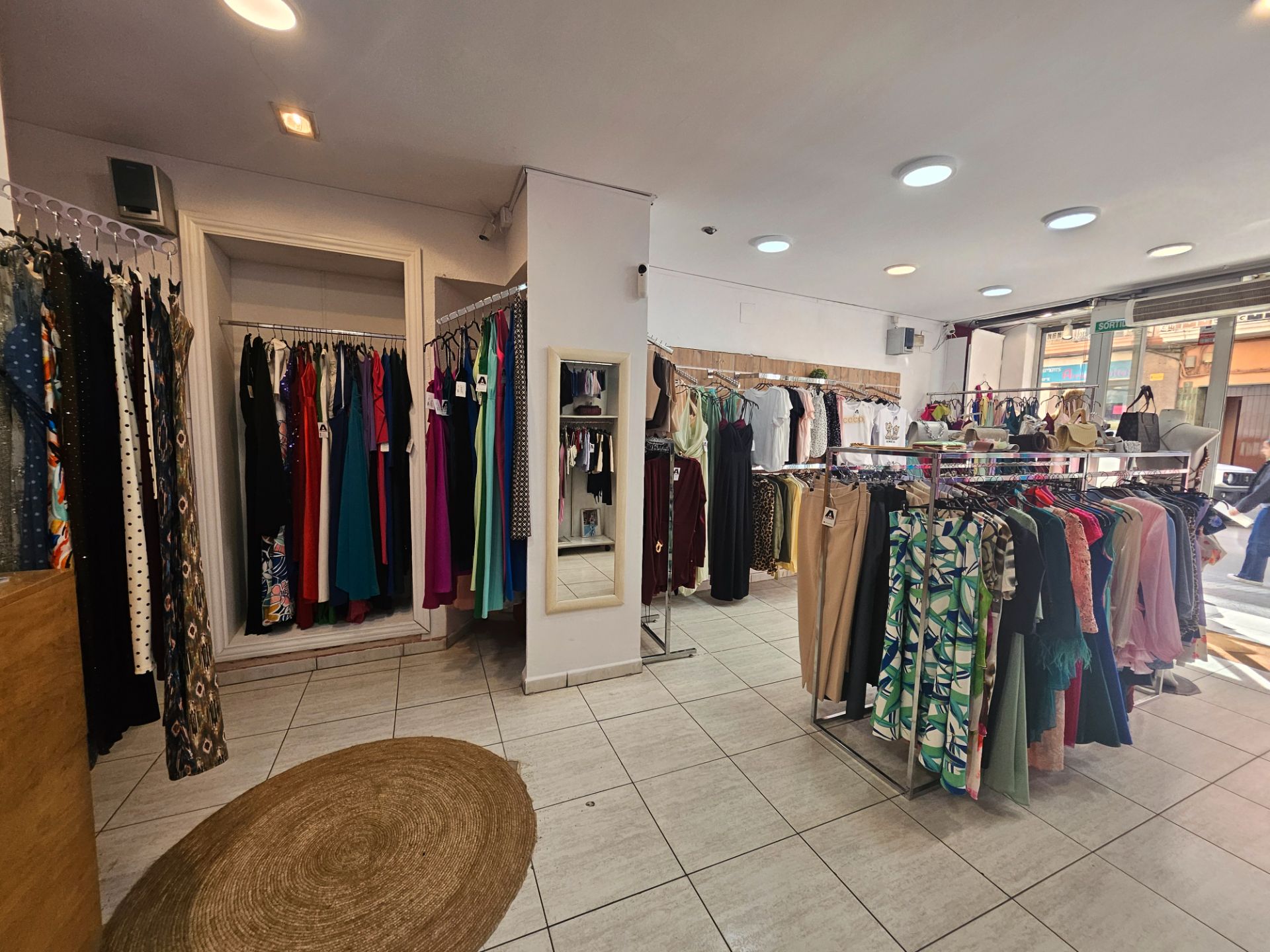 Local de alquiler en Carrer del Rec, 16, Instituts