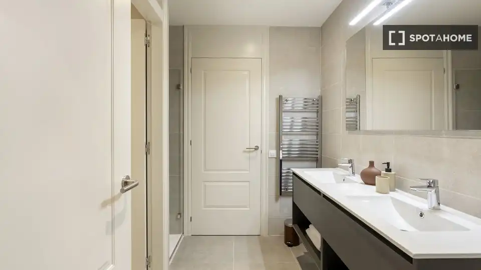 Flat with terrace to rent in Ciutat Vella, imagen 6