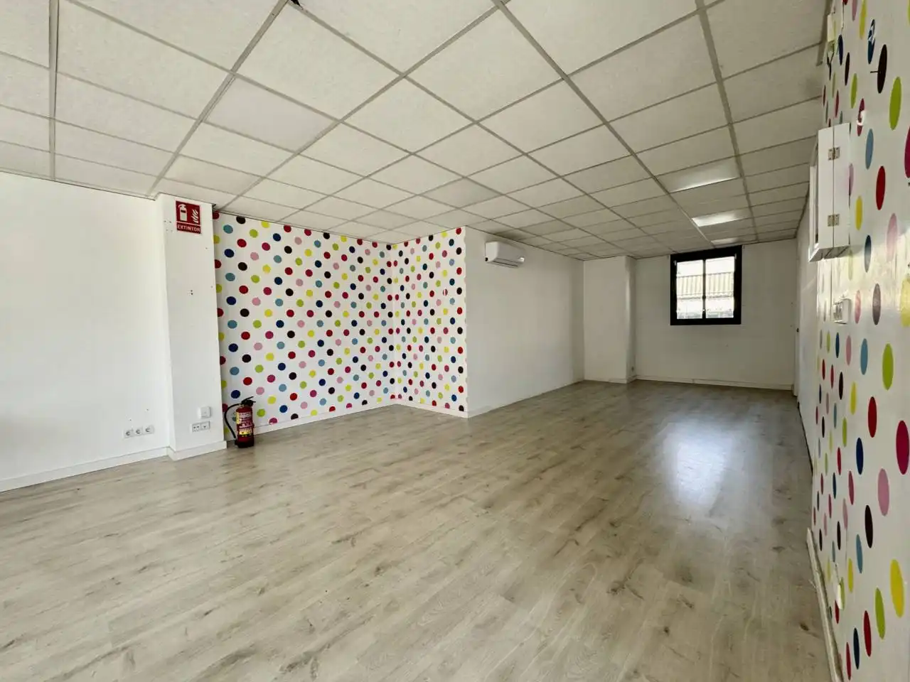 Local commercial à louer à Rambla Mestre Jaume Torrents, imagen 4