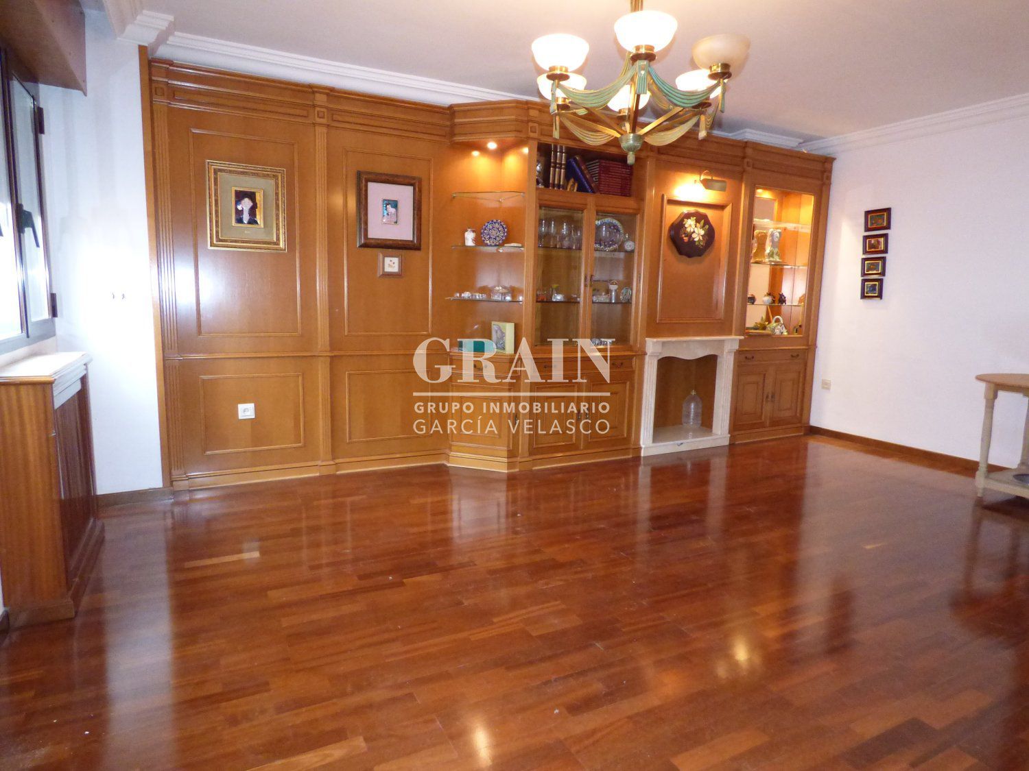 Living room of Flat for sale in  Albacete Capital  with Air Conditioner, Heating and Parquet flooring