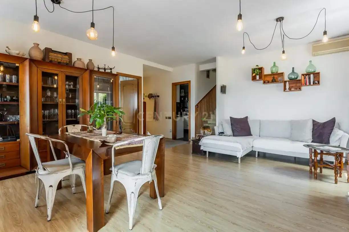 Houses for sale in Carrer Dos de Maig, Sant Just Desvern, Spain, -1, La Miranda - Can Candeler