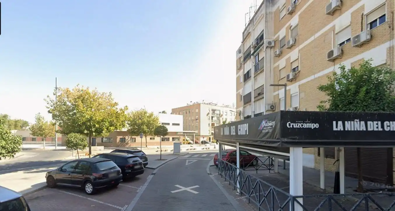 Pis en venda a SANLUCAR LA MAYOR