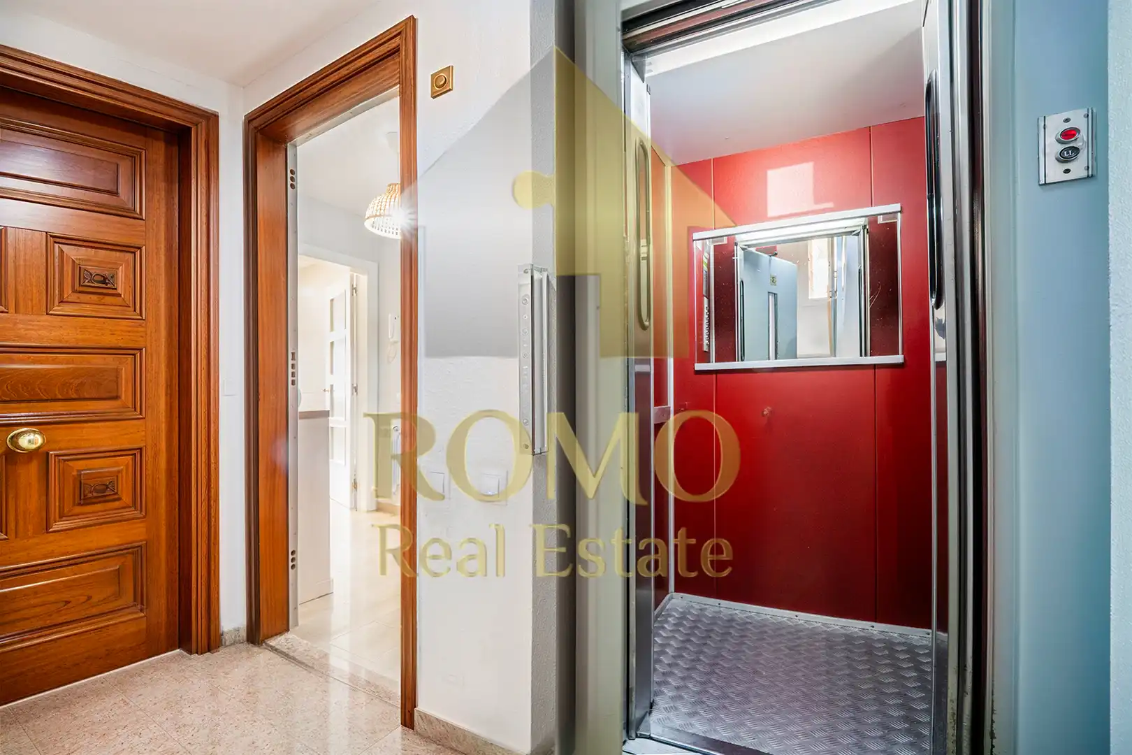 Piso en venta en Santa Perpètua de Mogoda con Calefacción y Balcón