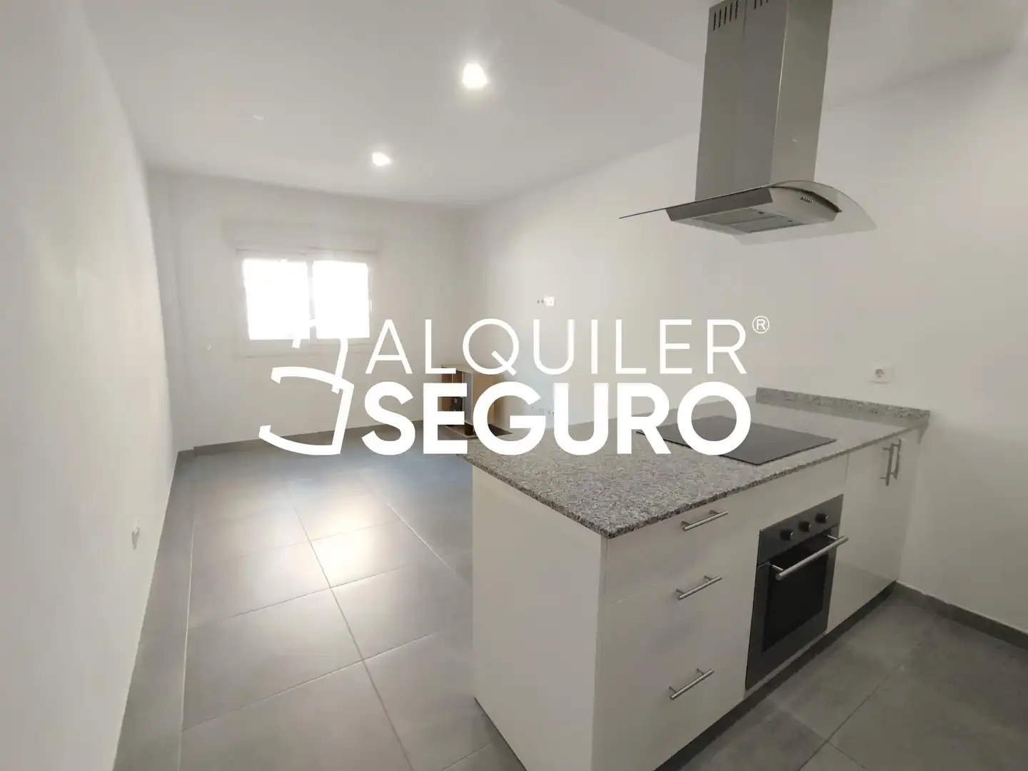 Kitchen of Flat for rent in Fuengirola  with Air Conditioner, Terrace and Storage room
