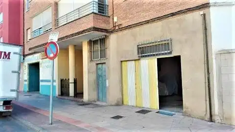 Local comercial en venda a Reyes Católicos - Paseo San Antonio, imagen 4