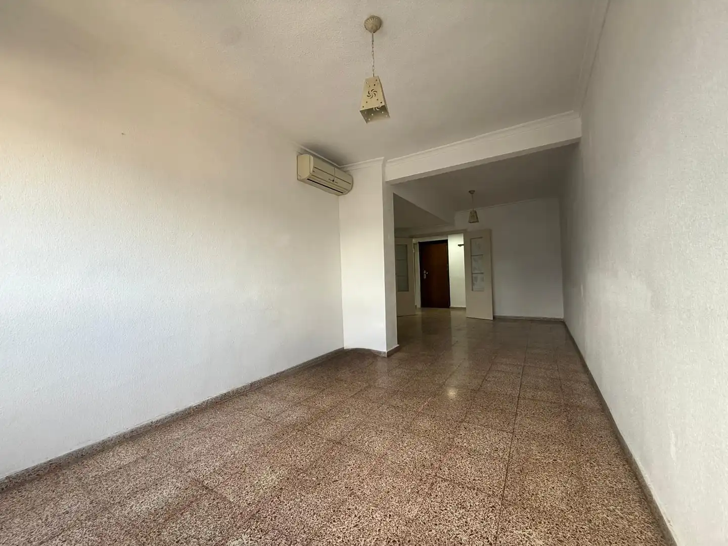 Sala d'estar de Pis en venda en Elda amb Balcó