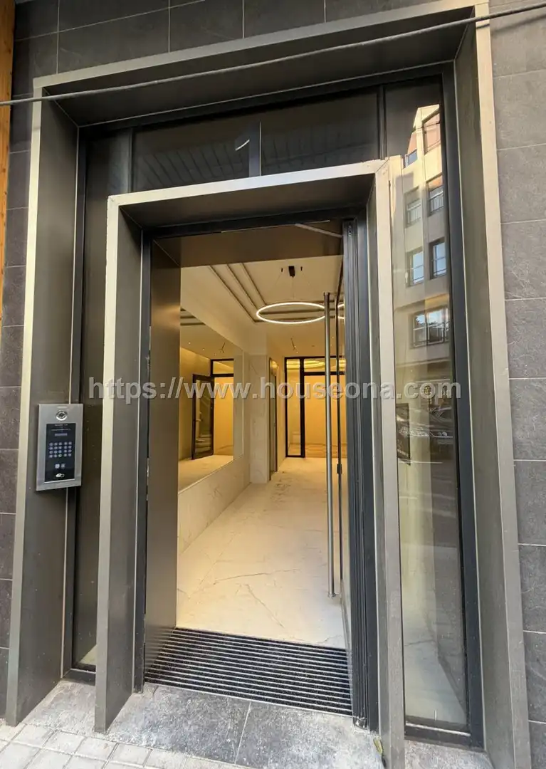 Piso de alquiler en Bilbao  con Terraza, Trastero y Balcón