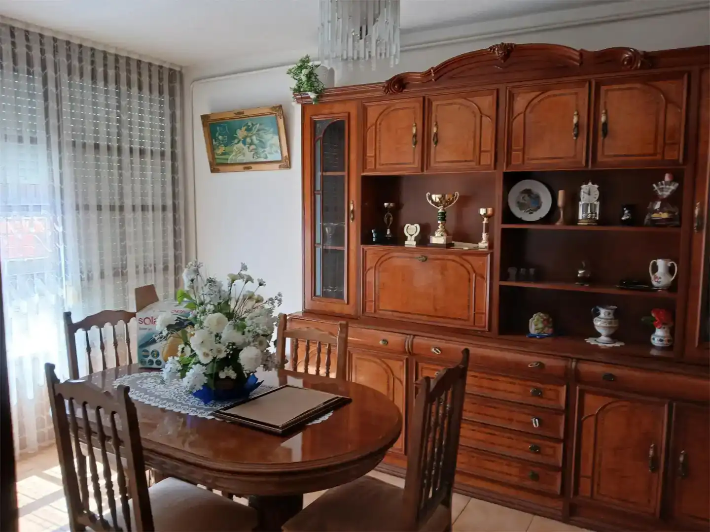 Comedor de Piso en venta en Riaño con Parquet, Trastero y Amueblado