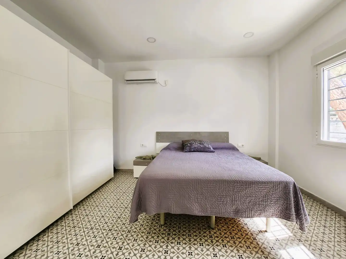 Habitación de Casa o chalet en venta en Alcalá de Guadaira con Aire acondicionado, Calefacción y Jardín privado