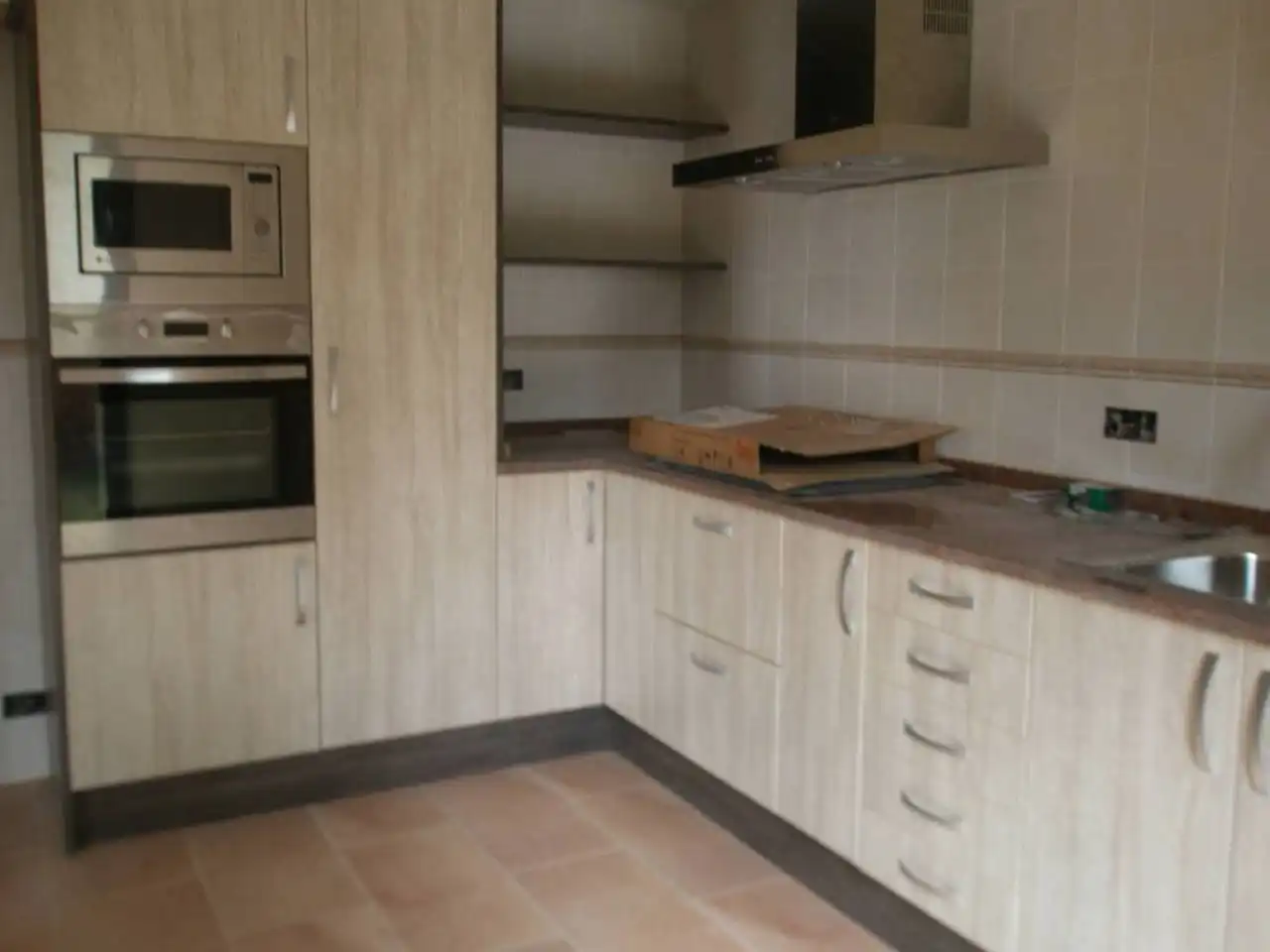 Cocina de Casa o chalet en venta en La Roca del Vallès con Aire acondicionado, Calefacción y Jardín privado