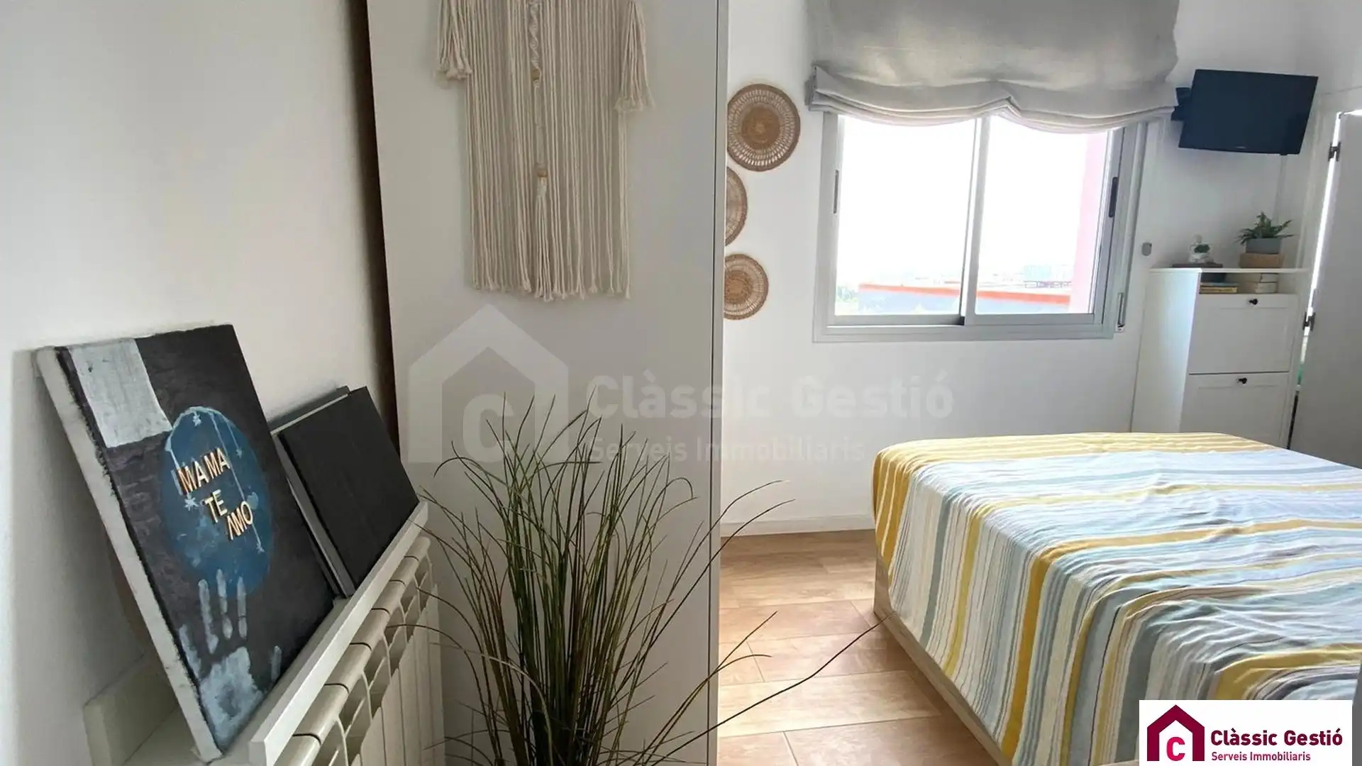 Bedroom of Flat for sale in Terrassa  with Air Conditioner, Heating and Balcony