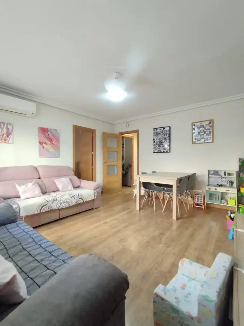 Living room of Flat for sale in Murcia  with Air Conditioner, Heating and Furnished