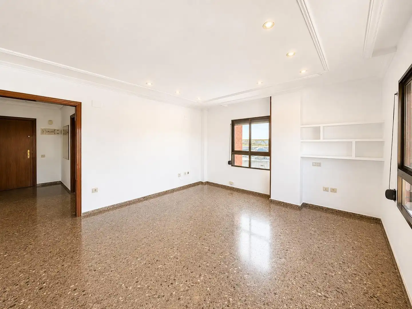 Living room of Flat for rent in Paterna  with Balcony
