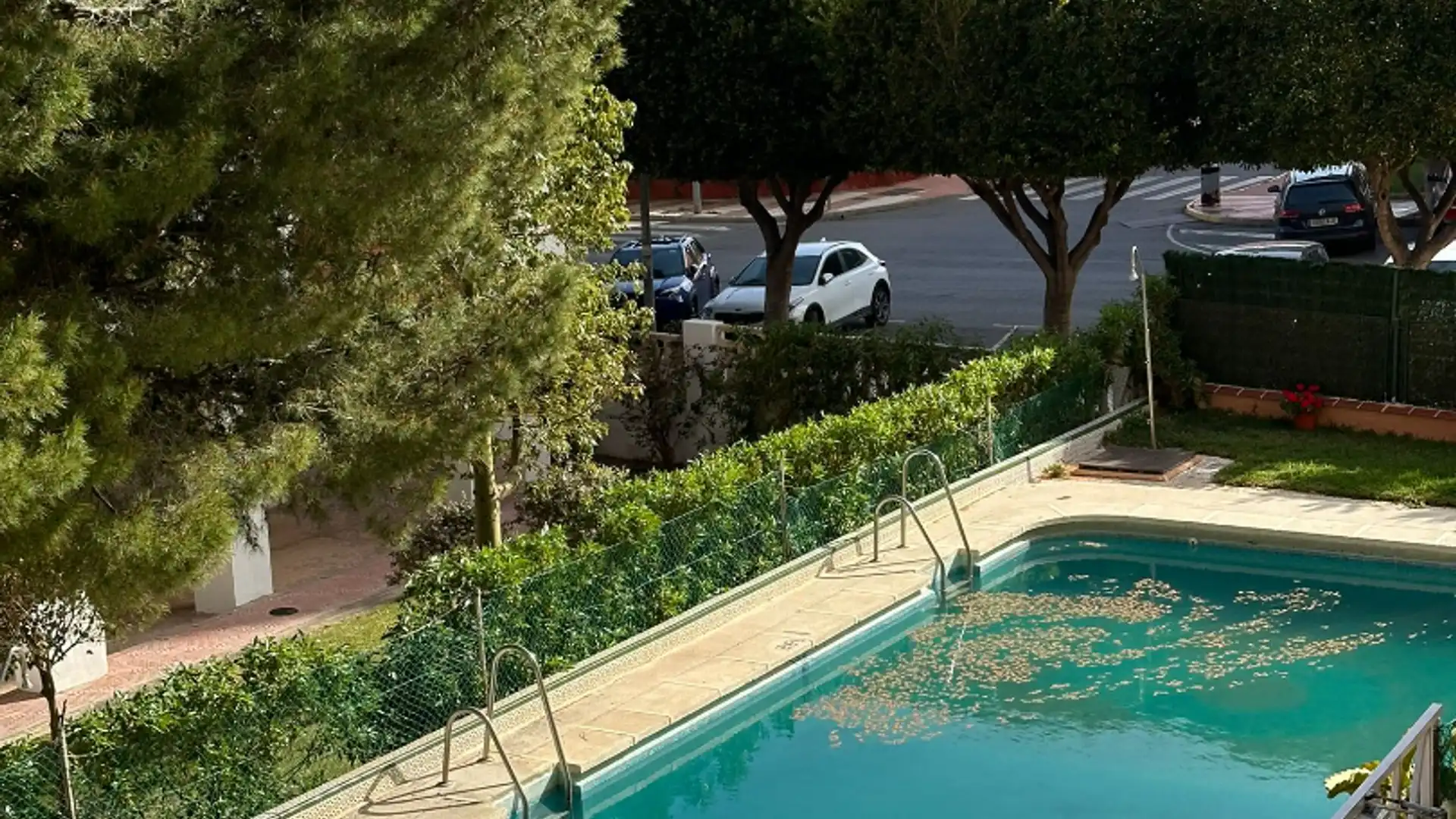 Piscina de Piso de alquiler en Roquetas de Mar con Aire acondicionado, Terraza y Amueblado