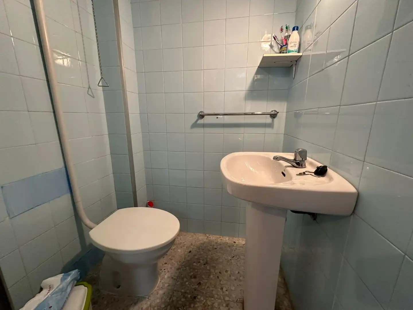 Baño de Local en venta en Ubrique con Aire acondicionado