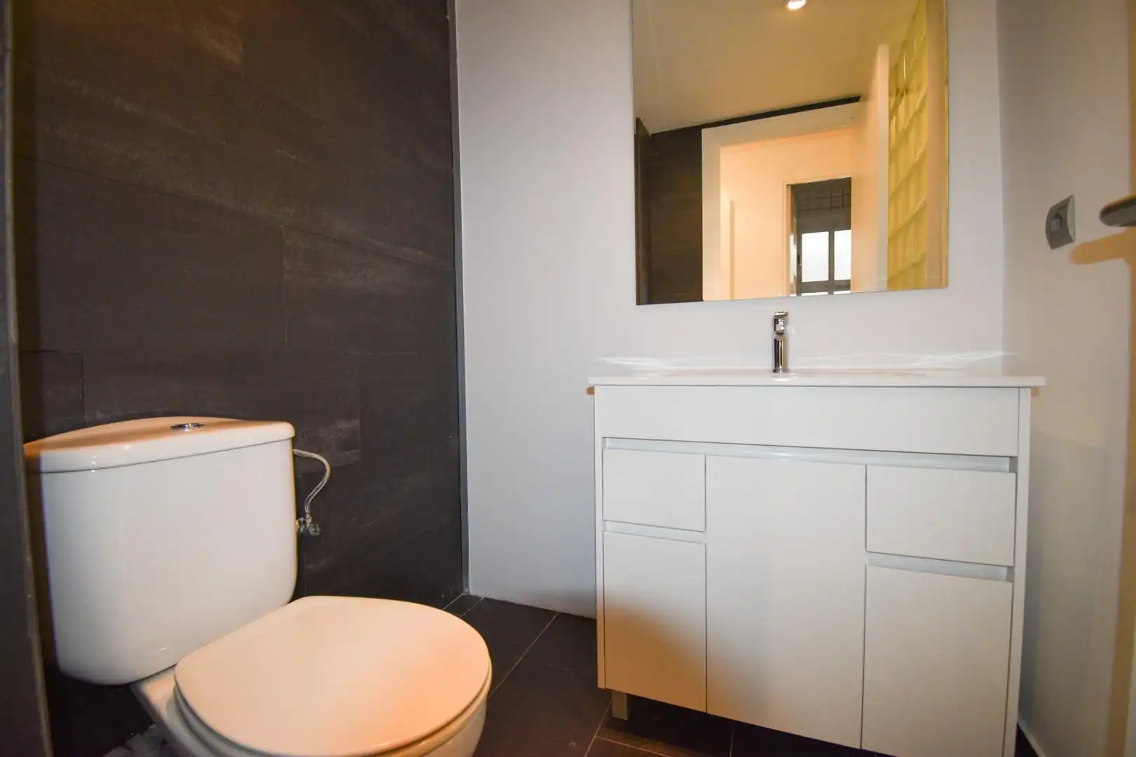 Baño de Piso en venta en Vilanova i la Geltrú con Aire acondicionado, Calefacción y Parquet