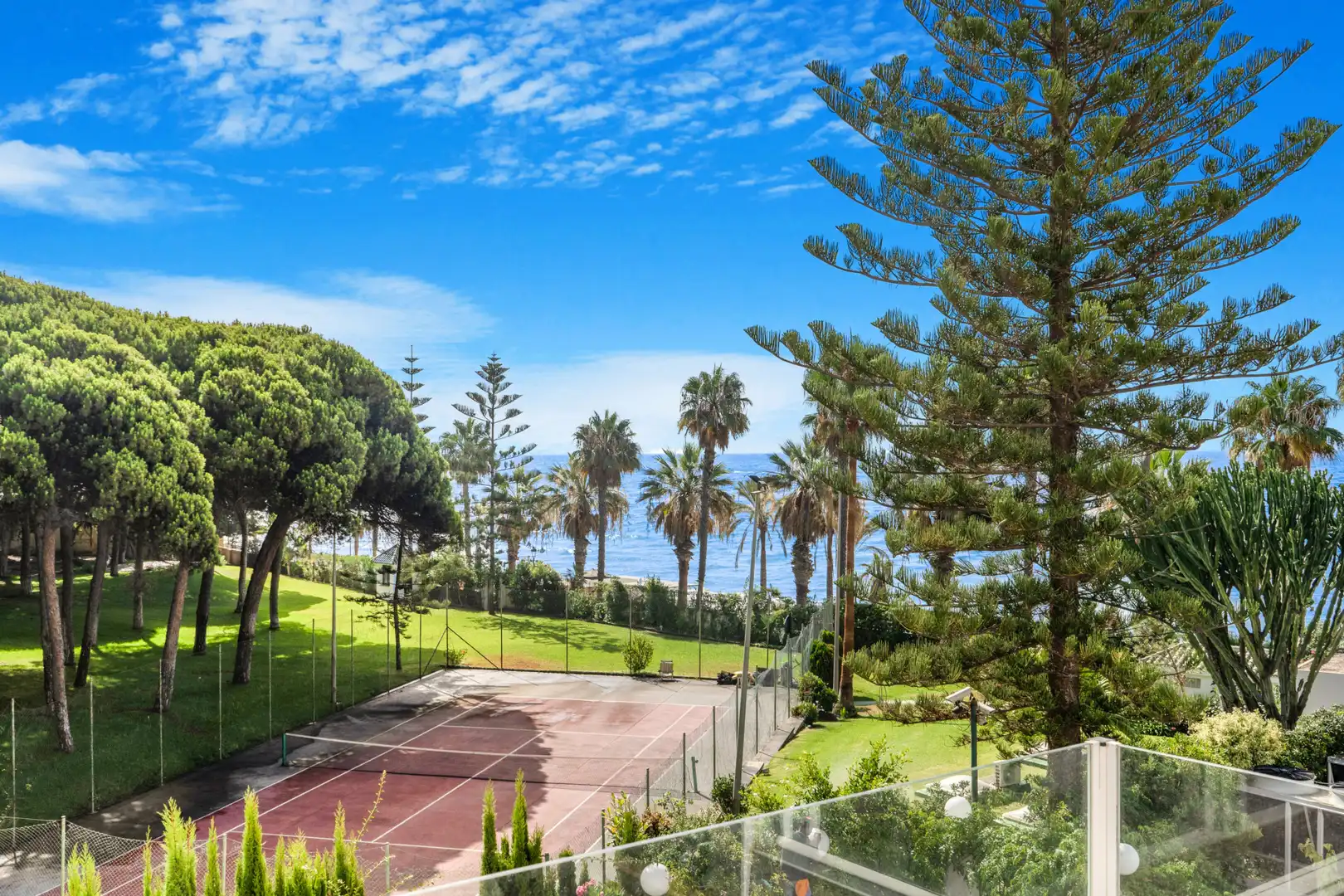 Jardí de Casa adosada en venda en Marbella amb Aire condicionat, Jardí privat i Terrassa