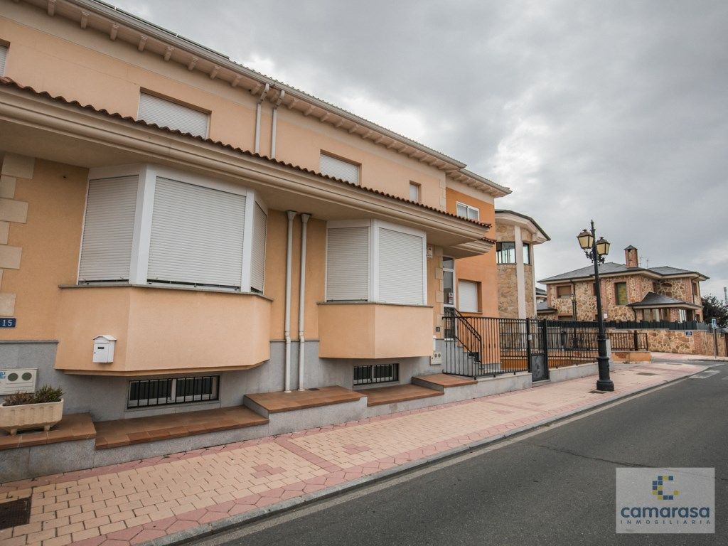 Casa o xalet de lloguer a Calle Gloria Fuertes, 1