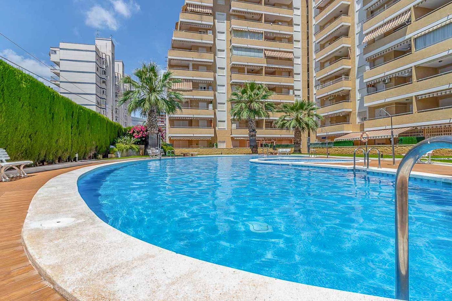 Piscina de Pis en venda en Oropesa del Mar / Orpesa amb Aire condicionat, Calefacció i Jardí privat