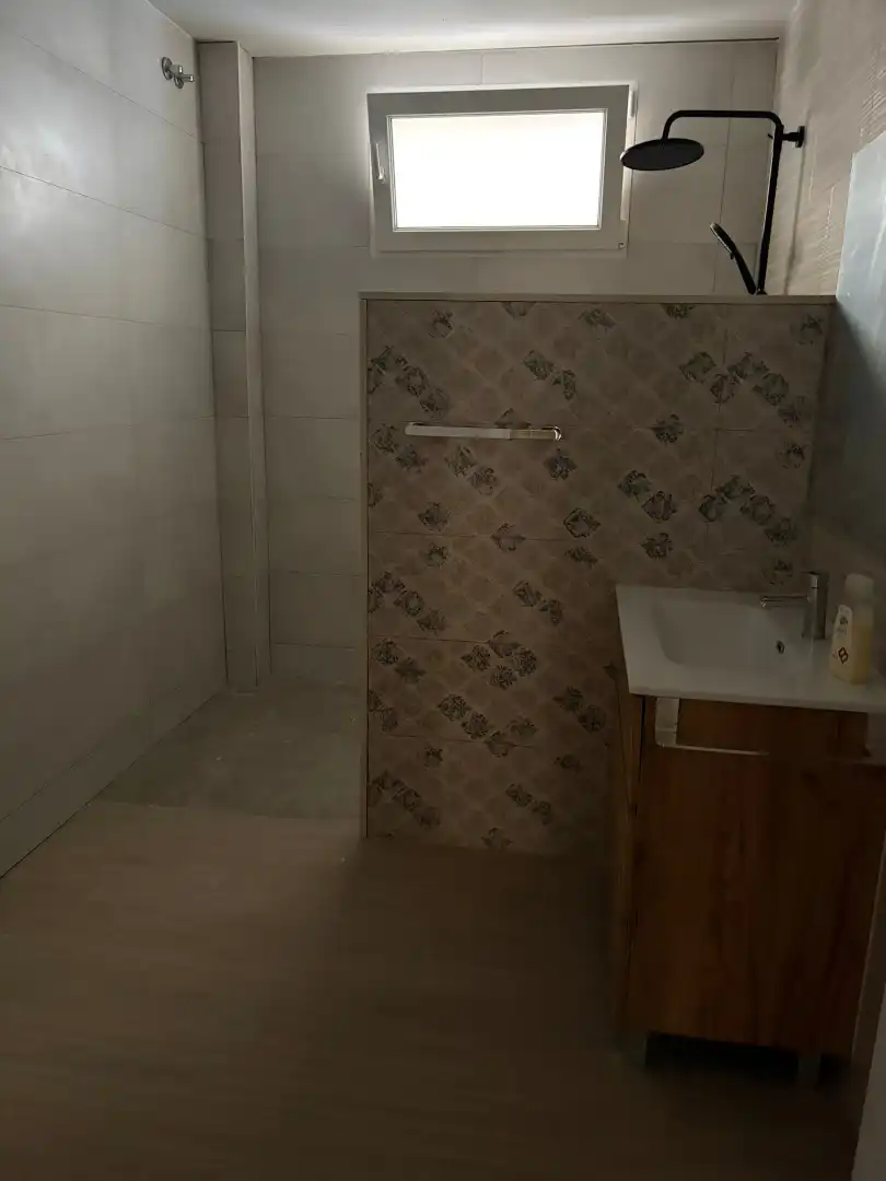 Bany de Casa o xalet en venda en Catarroja amb Terrassa, Moblat i Forn