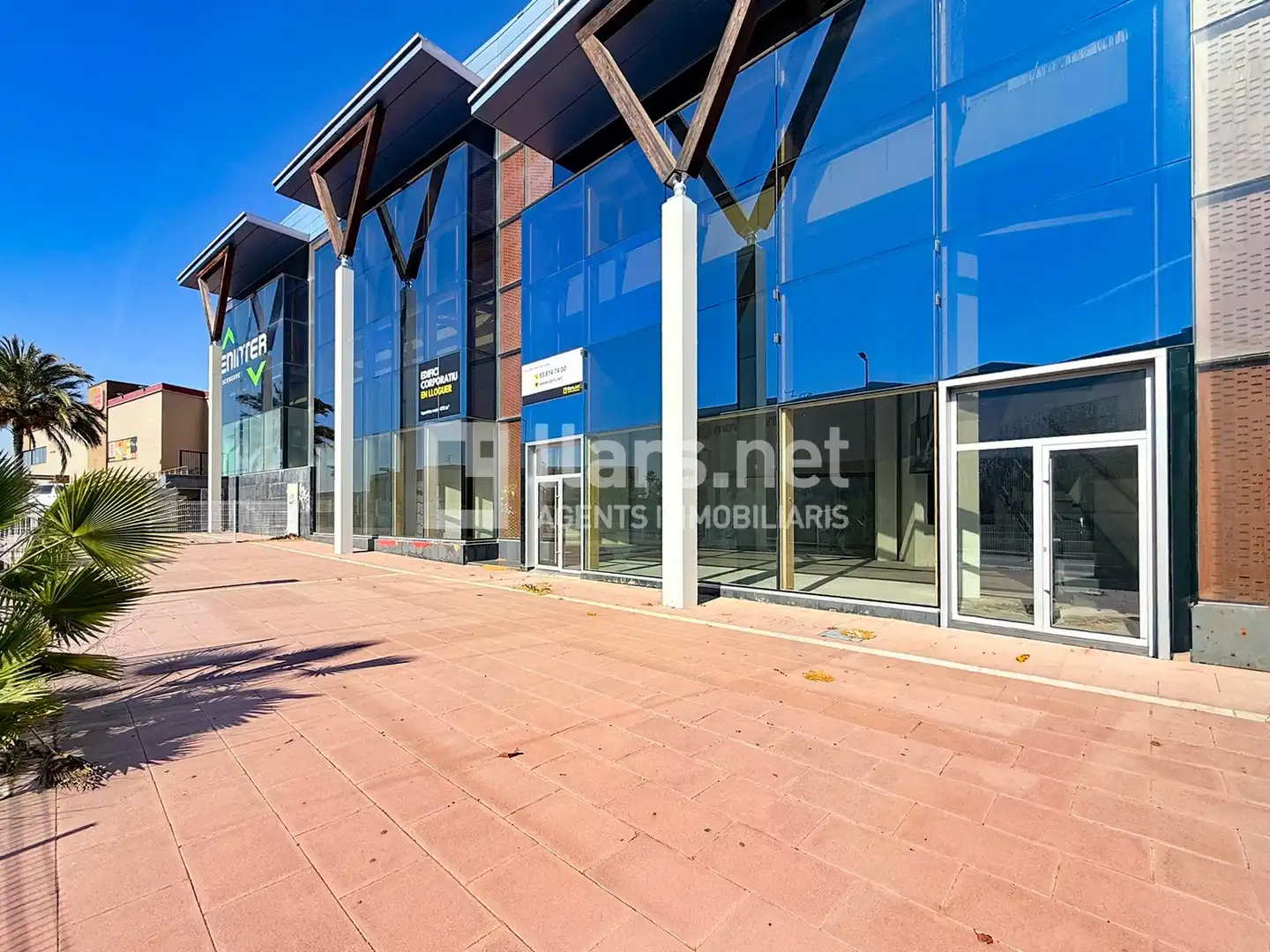Exterior view of Industrial buildings for rent in Vilanova i la Geltrú