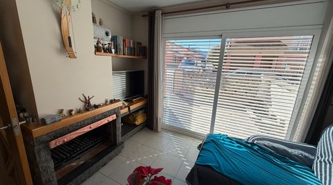 Foto 2 de Casa adosada en venda a Olot, Girona