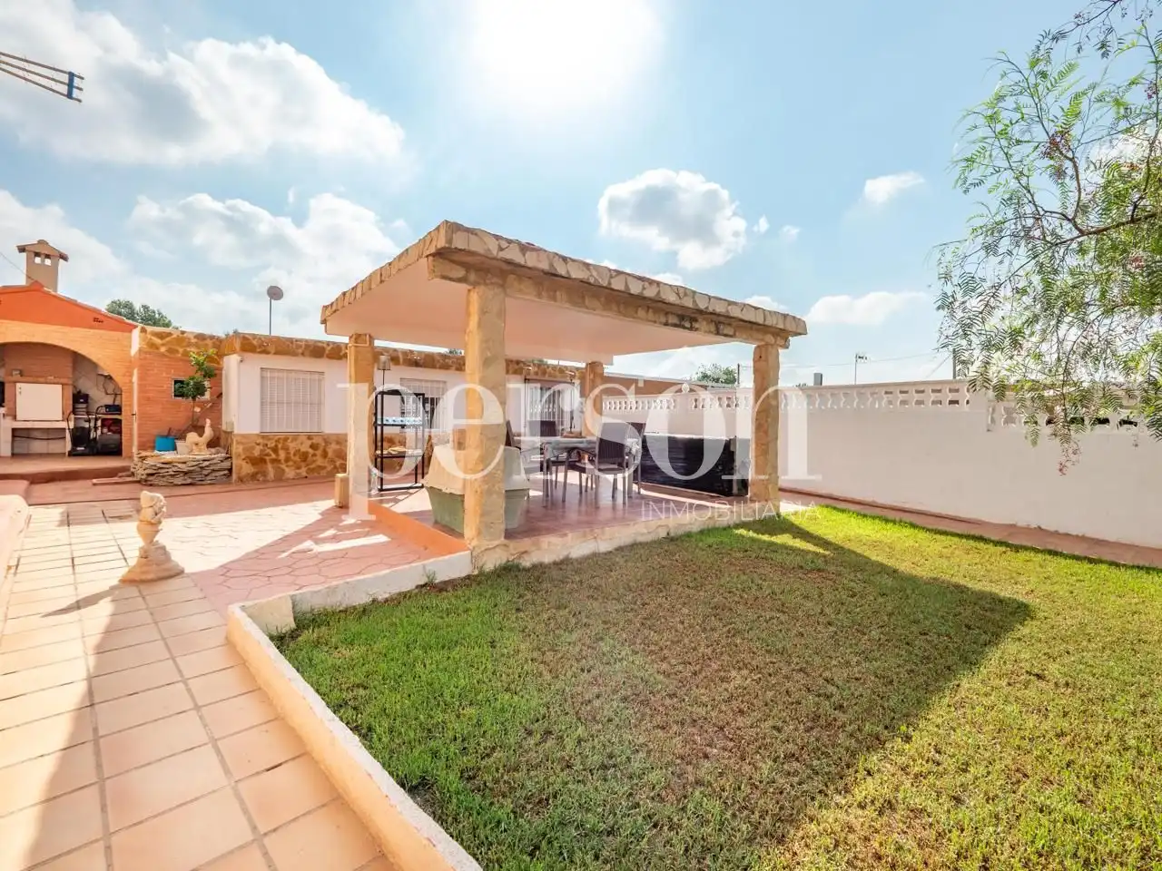 Terrassa de Casa o xalet en venda en Manises amb Aire condicionat, Jardí privat i Terrassa