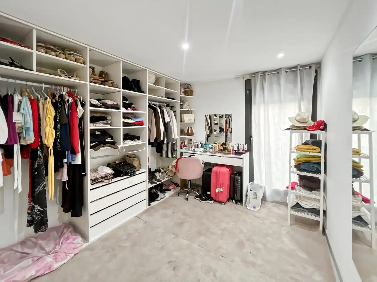 Bedroom of Flat for sale in Madrid  with Air Conditioner, Heating and Storage room