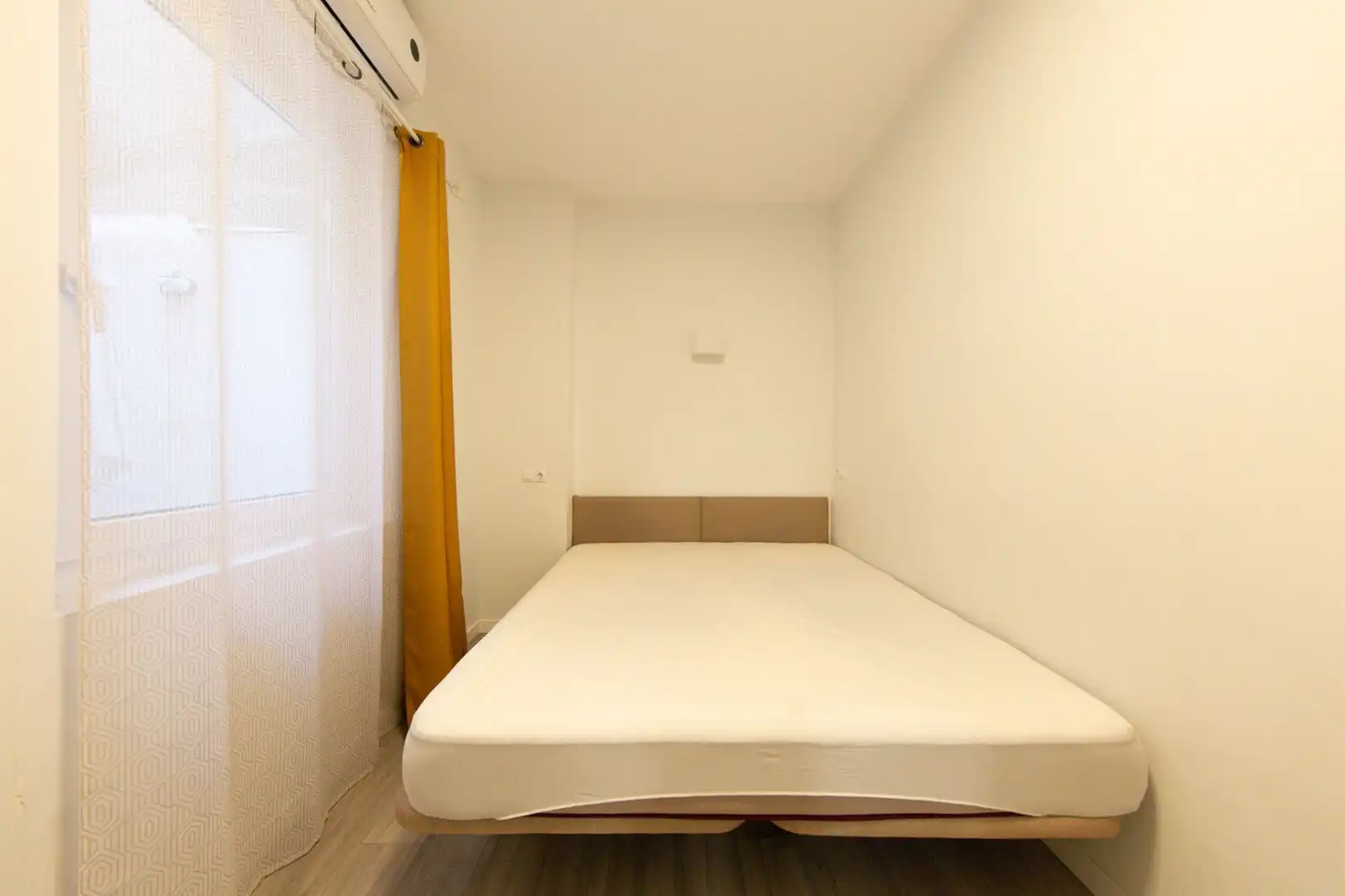 Schlafzimmer von Wohnung zum Verkauf in Alicante / Alacant mit Klimaanlage, Heizung und Abstellraum