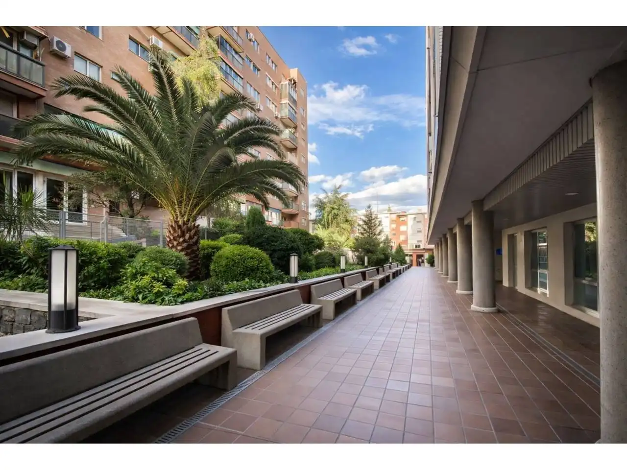 Außenansicht von Wohnung zum Verkauf in  Madrid Capital mit Klimaanlage, Heizung und Abstellraum