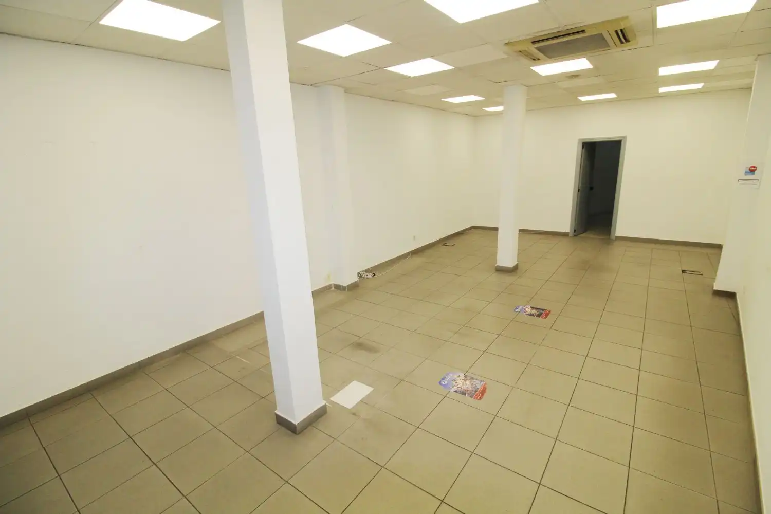 Local comercial de lloguer a Calatrava, imagen 2