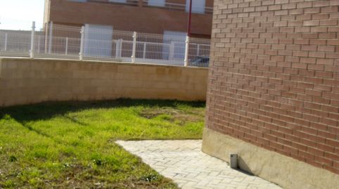 Foto 3 de Casa adosada en venta en Yunquera de Henares, Guadalajara