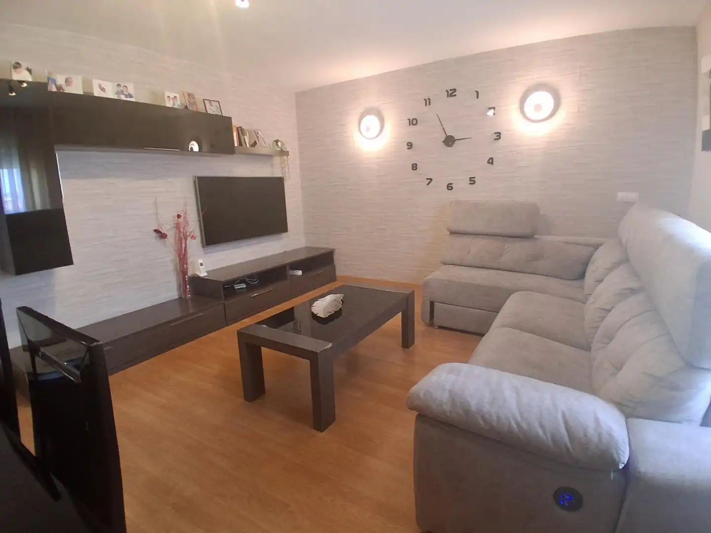 Sala de estar de Piso en venta en Cedillo del Condado con Calefacción y Trastero