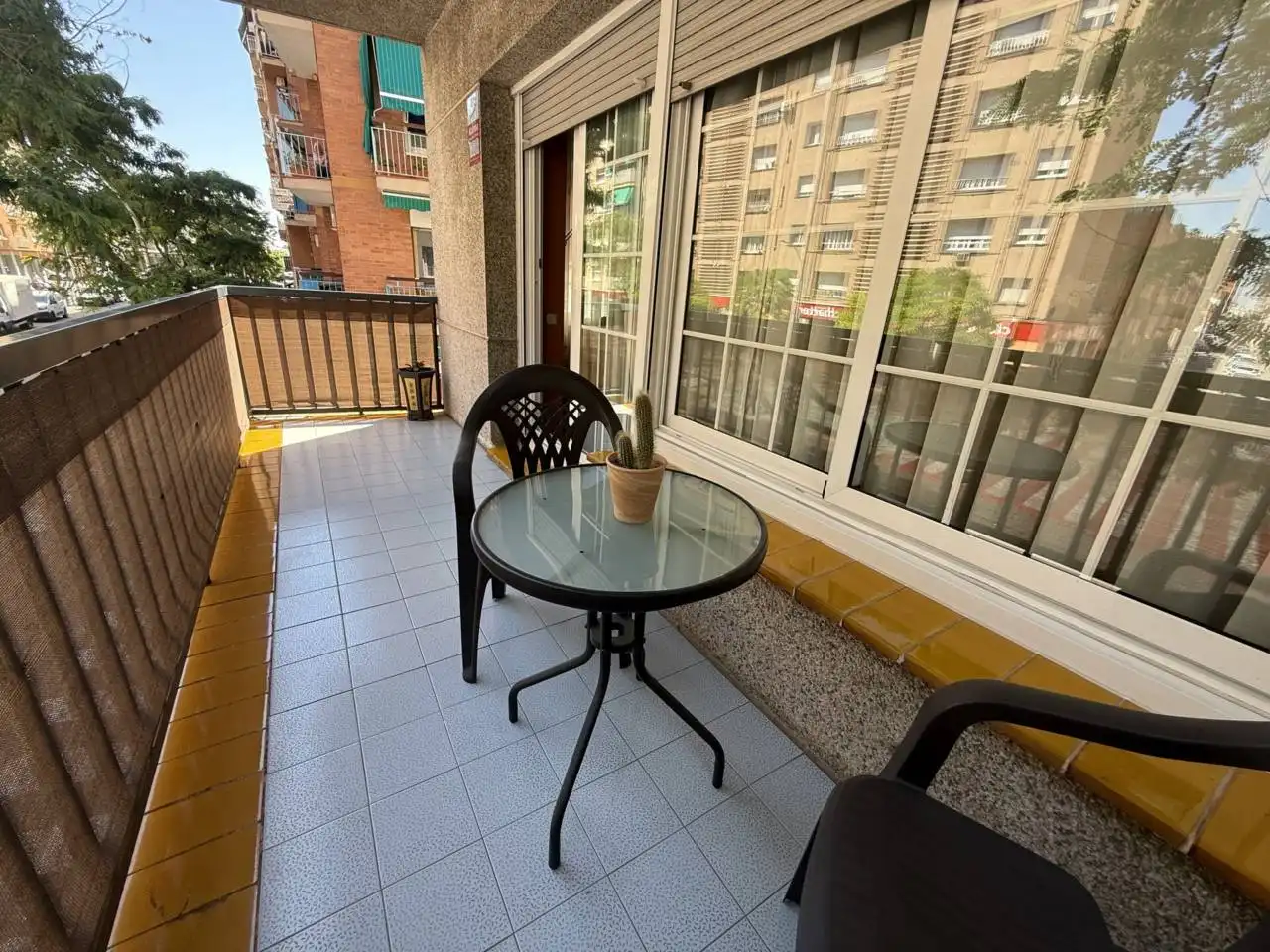 Terrasse von Wohnungen zum Verkauf in Sabadell mit Klimaanlage, Heizung und Privatgarten