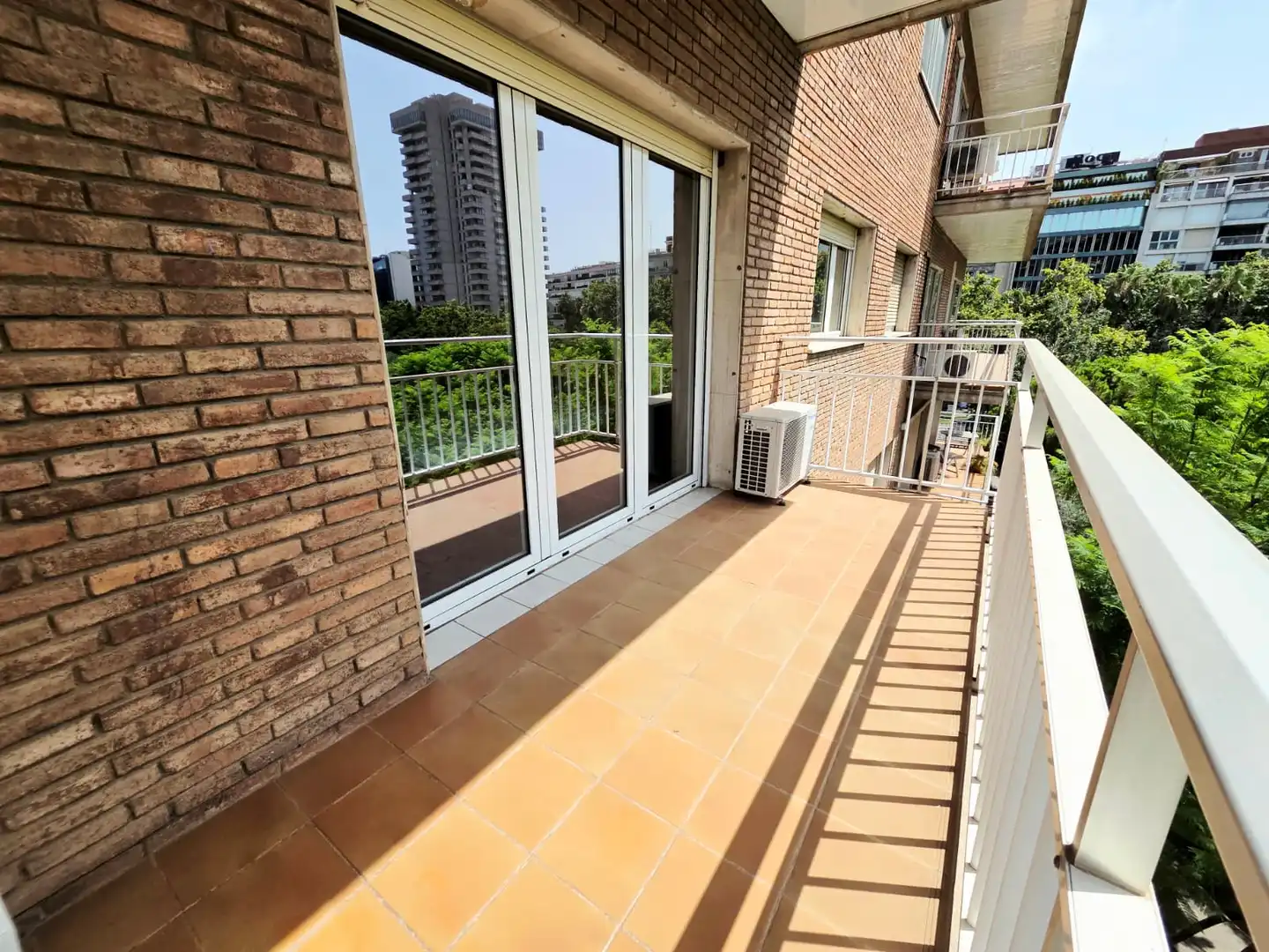 Balcony of Flat for sale in Barcelona  with Air Conditioner, Heating and Terrace