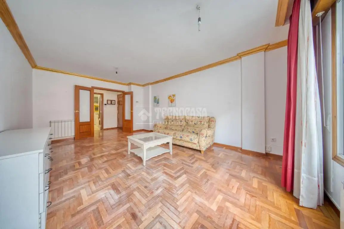 Sala de estar de Piso en venta en Laguna de Duero con Calefacción y Terraza