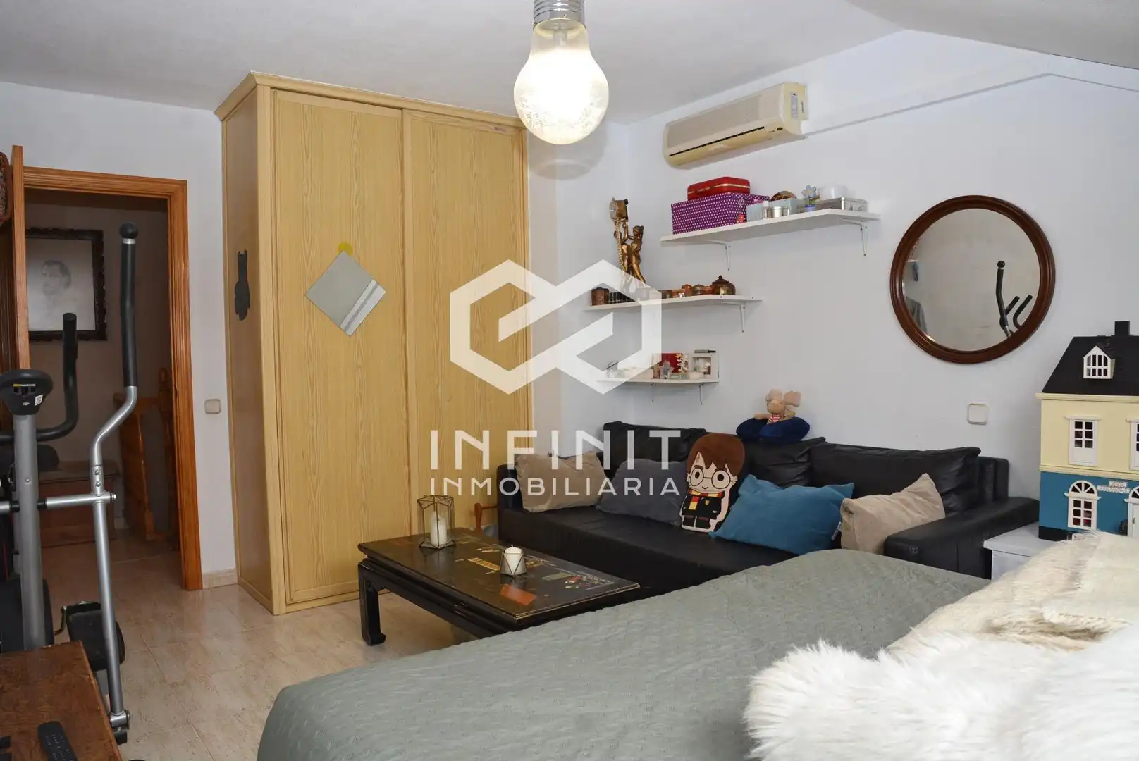 Casa adosada en venta en Villanueva de la Torre