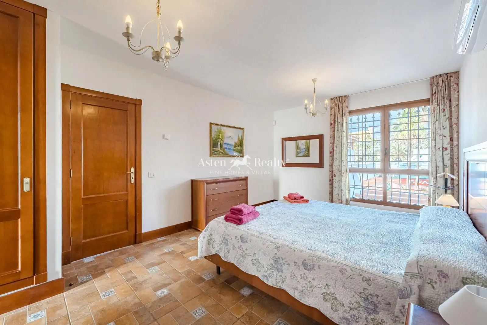 Bedroom of Houses for sale in Adeje  with Air Conditioner, Terrace and Swimming Pool