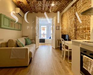 Living room of Flat to rent in  Madrid Capital  with Air Conditioner, Terrace and Balcony