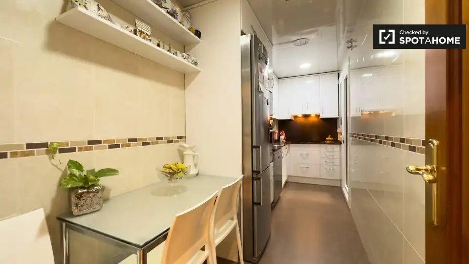 Kitchen of Flat for rent in Barcelona  with Air Conditioner, Heating and Furnished