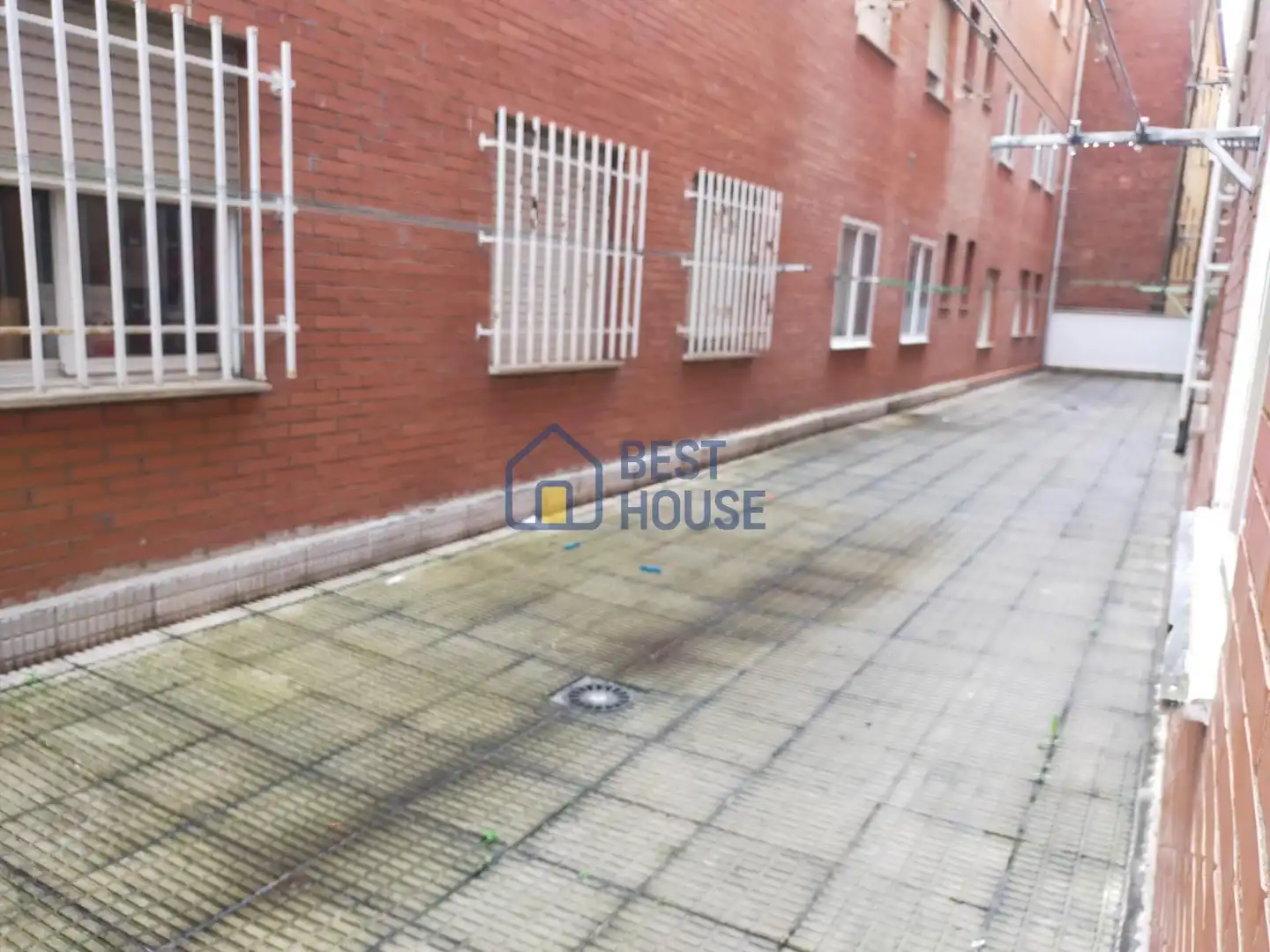 Vista exterior de Apartamento de alquiler en San Andrés del Rabanedo con Calefacción y Amueblado