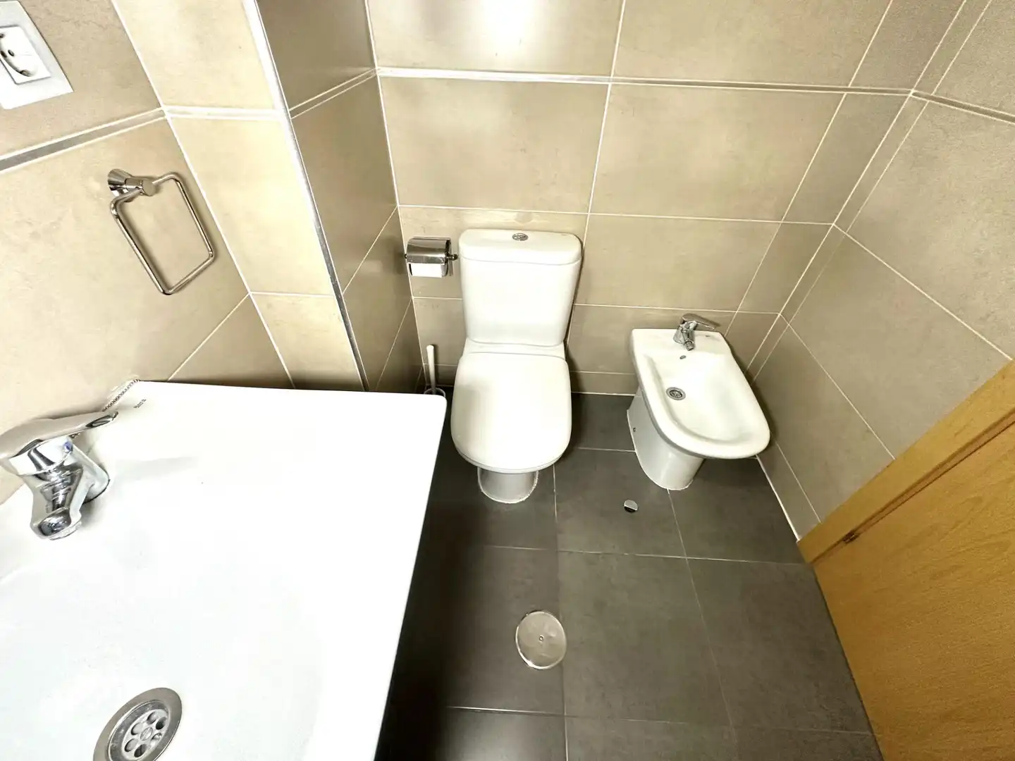 Bany de Apartament en venda en Lorca amb Traster i Piscina comunitària